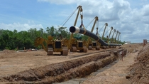 Laying natural gas pipeline near Darwin Australia 