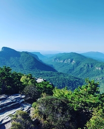 Linville gorge Taken from on top of hawksbill North Carolina OC  x 