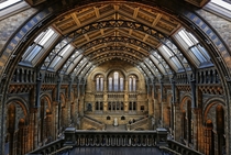 Londons natural history museum 