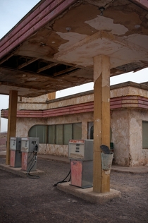 Long-abandoned art deco gas station 