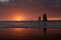 Long time lurker first time postinga rare Cannon Beach sunset in winter Oregon 