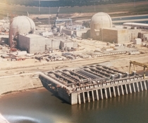 Looking for identification of this nuclear power plant Photo purchased at auction No ID on back just names of workers