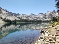 Lower Twin Lakes - Sawtooth Wilderness in Idaho  x