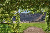 Lyon Amphitheater x