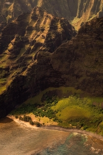 Majestic Paradise A secluded beach on the Napali cost of Kauai 