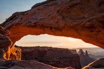 Mesa Arch in Canyonlands National Park Utah OC 