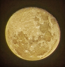 Moon shot using a Samsung Note  cellphone camera and mm refractor telescope