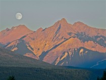 Moonrise over the Rocky Mountians 