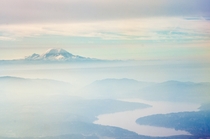Mt Rainier and the Puget Sound from many thousand feet 