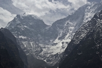 Nepal has some beautiful mountains 