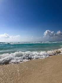 Nice blue waves Cancn - Quintana Roo - Mexico 