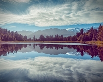 Nice reflections at Lake Matheson  c_adelsberger