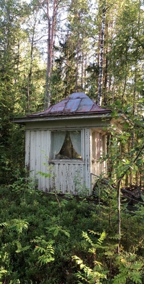 Not really sure what this is Found this weird small house in the forest while walking with my dogs
