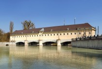 Oberfhring weir on Isar river in Germany 