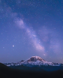 One of the best night sky experiences of my life The Milky Way was so incredibly defined by the naked eye and  degrees the other way Comet Neowise was putting on a show Mt Rainier Washington State 