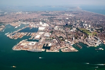 Portsmouth England home of the Royal Navys oldest and largest dockyard xp raerialporn 
