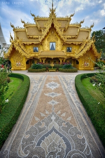 Possibly the most beautiful public toilet on Earth Chiang Rai - Thailand