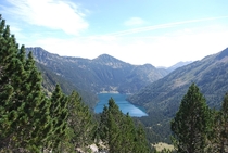 Pyrenees Lac dOredon view 