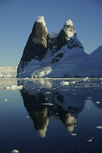 Renard Towers also known as Unas Tits Antarctica 