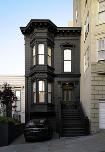 s Victorian townhouse painted black in Pacific Heights San Francisco
