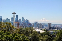 Seattle and Mt Rainier from Kerry Park 