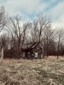 Small abandoned house in upstate NY