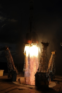 Soyuz VS with the ESAs Sentinel-A satellite lifts off 