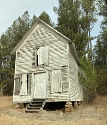 Spooky abandoned house in North Carolina