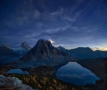 Starry Night at Mt Assiniboine in the Canadian Rockies  Photo by Yan Zhang