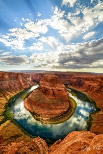 Still cant figure out why they call it Horseshoe Bend   Arizona
