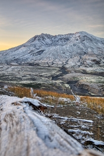 Sunrise just starting Fresh dusting of snow at Mt St Helens 