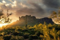 Sunrise over the Superstition Mountains in Arizona 