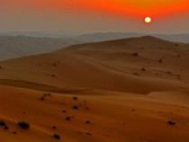 Sunset in Rub al-Khali Empty Quarter desert in Saudi Arabia 