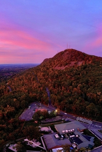Sunset  of Mount Tom in Holyoke MA OC