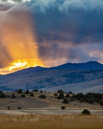 Sunset Rays Paradise Valley Montana 