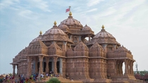 The Beautiful Akshardham Temple In New DelhiIndia