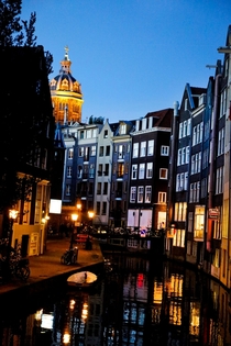 the canals of Amsterdam by night