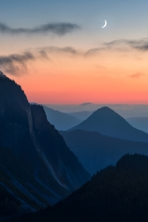 The Layers of Mount Rainier National Park OC 