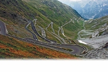 The many hairpin curves of Stelvio Pass 