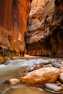 The Narrows Zion National Park Utah The Virgin River has cut out this amazing canyon over millions of years   x  px