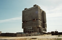 The never-finished Brutalist concrete robot that replaced a gorgeous castle Kaliningrad 