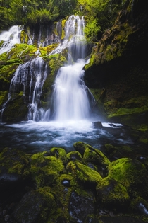 The ridiculously beautiful Panther Creek Falls in Washington 