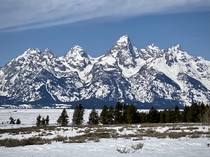 The Tetons looking majestic af today 
