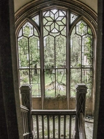 The title Window Didnt work last time so lets try Haunted Gothic Window