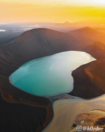 This crater lake in Iceland merges with a powerful glacial river One of the most surreal sunrises Ive ever experienced video in the comments - Highlands of Iceland  - Instagram hrdur