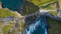 Tintagel Castle footbridge in Cornwall UK has a -millimetre gap in the middle that allows the bridge to expand and contract with the changing temperature