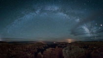 Took a walk in the dark to view the Milky Way from this overlook at Bryce Canyon NP in Utah OC 