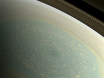True color image of Saturns northern poleHexagon 