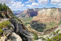 Truly spectacular view from Cable Mountain in Zions back country   x 