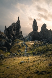 Visited the Isle of Skye and Oldman of Storr pictured this weekend and got pure Middle Earth vibes 